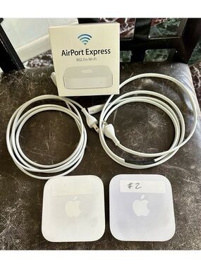 2x Apple AirPort Express 2nd Gen A1392 AirPlay 2 Wireless Router Box Cords used